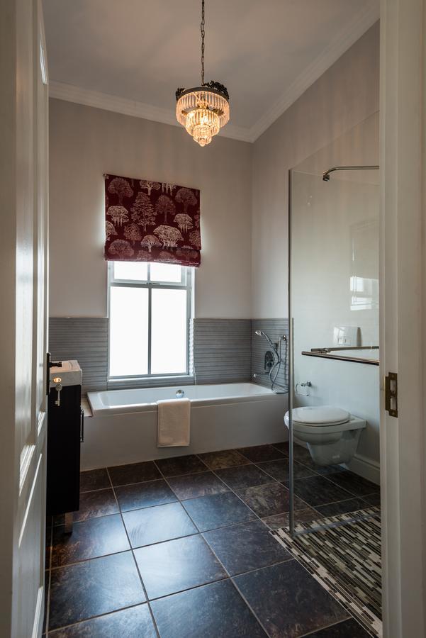 Waterstone Lodge Somerset West Buitenkant foto